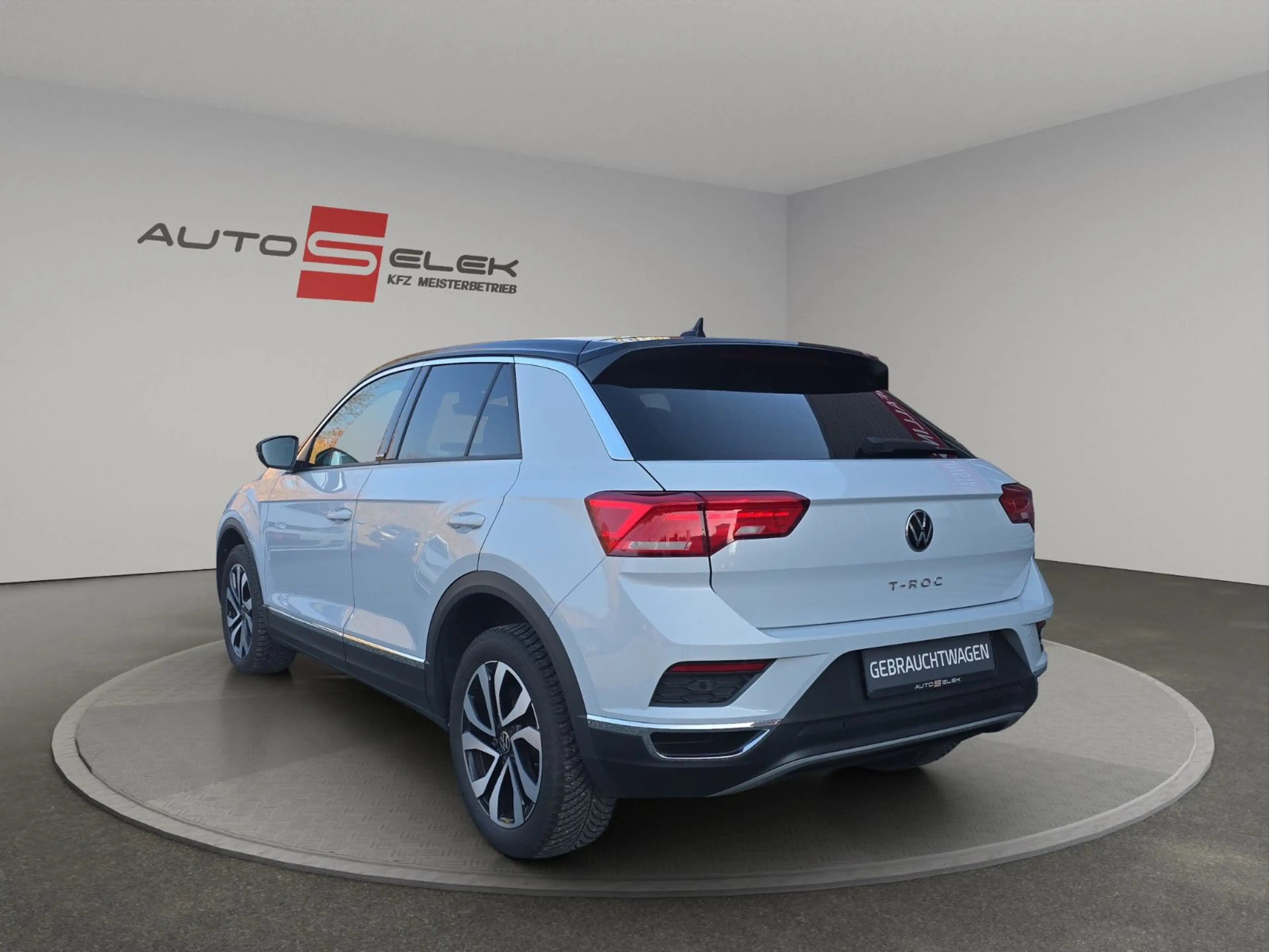 Volkswagen T-Roc Active+NAVI+TEMPOMAT+KAMERA+PDC — photo 3