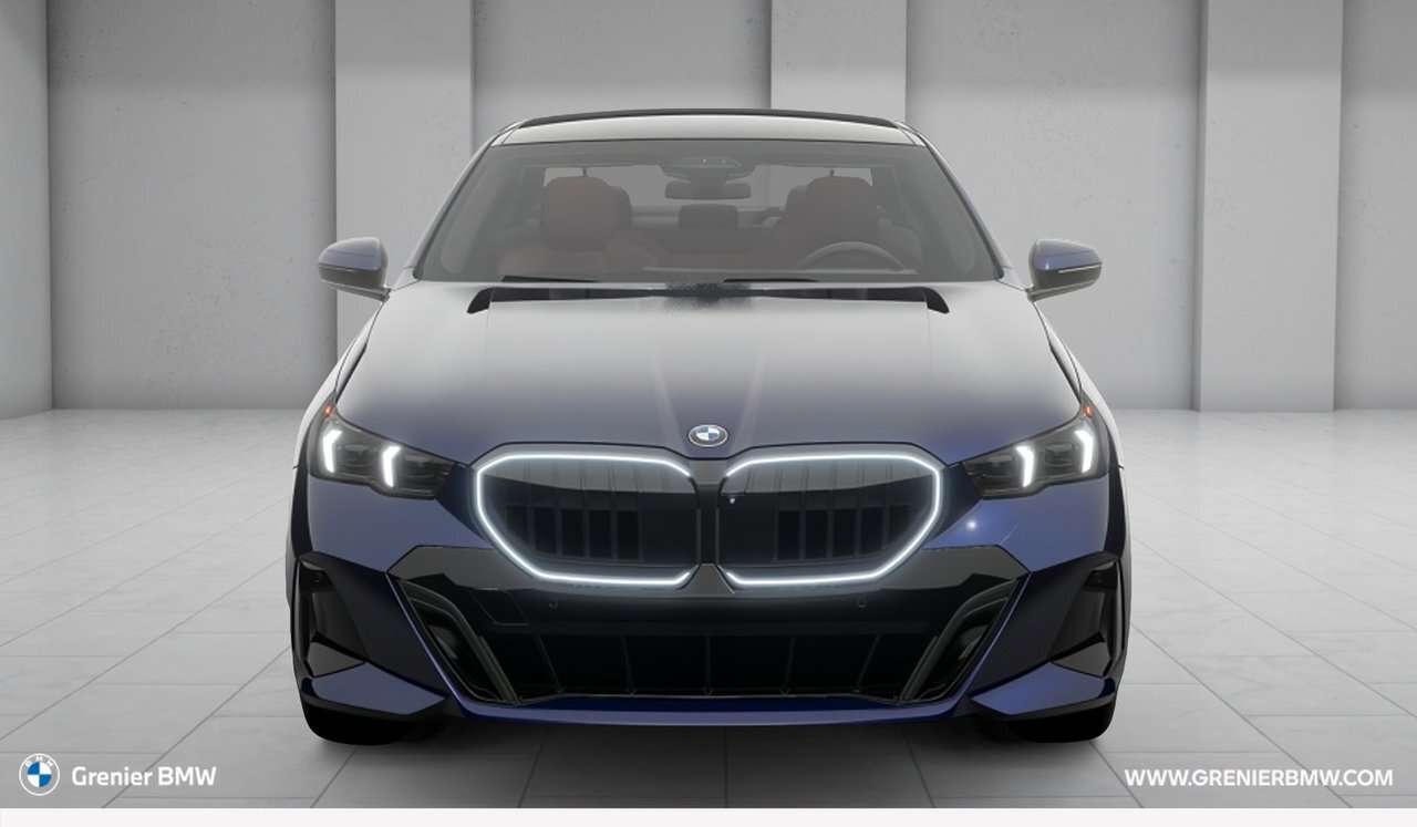 2027 BMW 5 Series 550e xDrive — photo 1