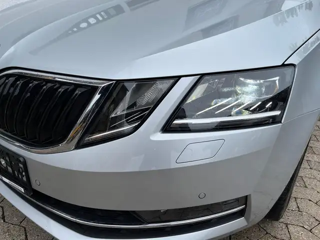 Skoda Octavia view 7