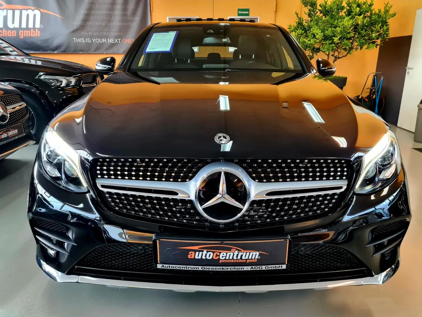 Mercedes-Benz GLC 300 Cpe 4M 2x AMG*eSD*Airmatic*ACC+*Memo*AHK Schwarz - 2
