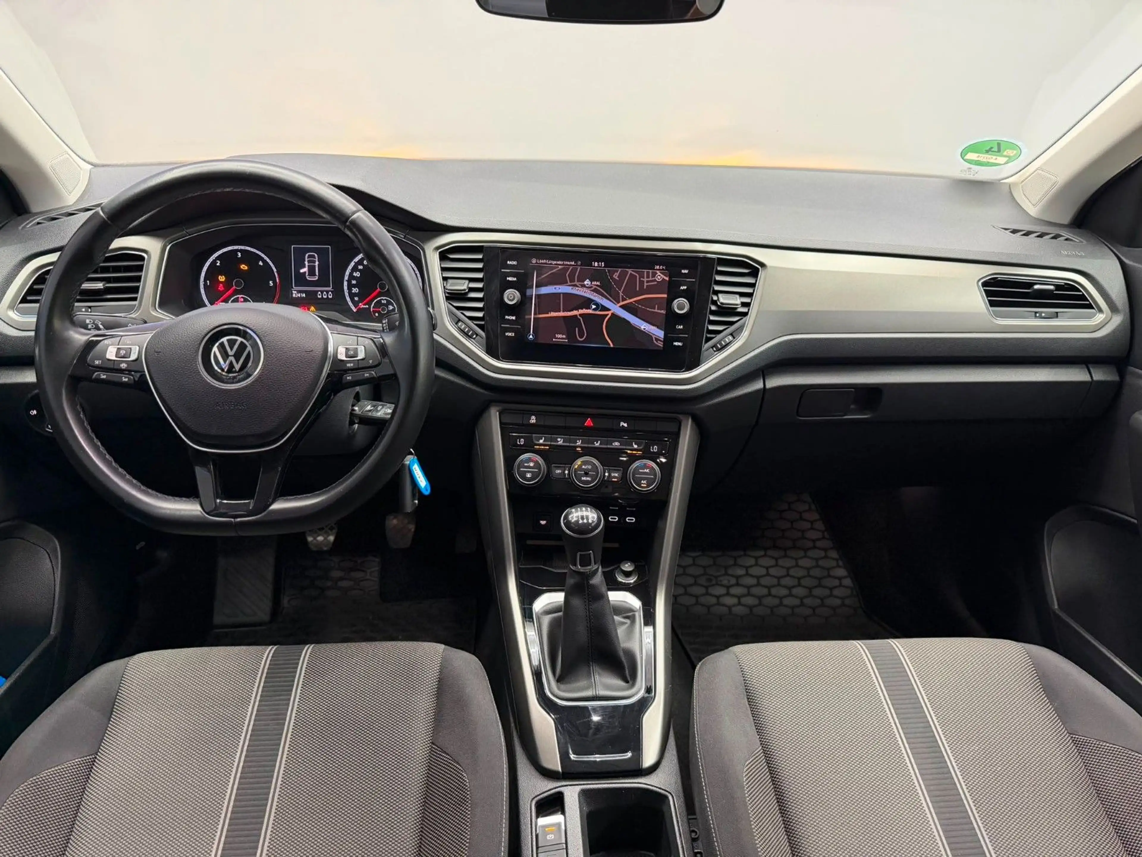 Volkswagen T-Roc Style Navi/Kamera/SHZ — photo 12