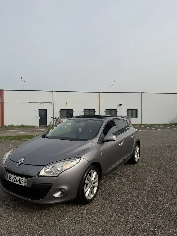 Renault Megane MÃ©gane III TCE 130 Carminat Tom-Tom Eur