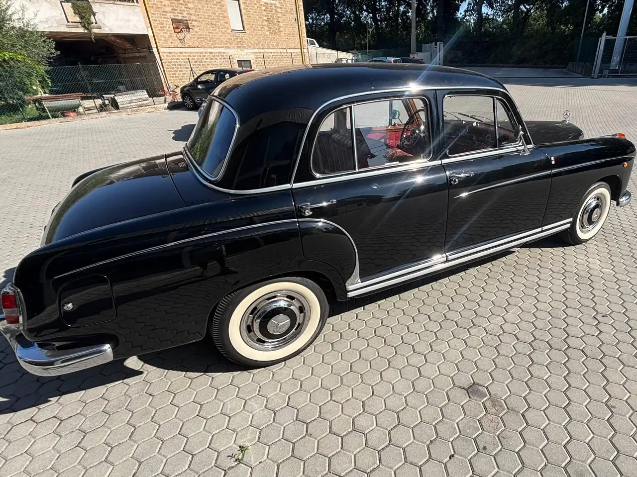 Mercedes-Benz 220 S, foto 4