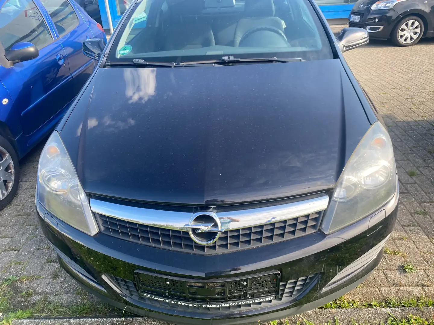 Opel Astra GTC 1.4 Edition Schwarz - 1