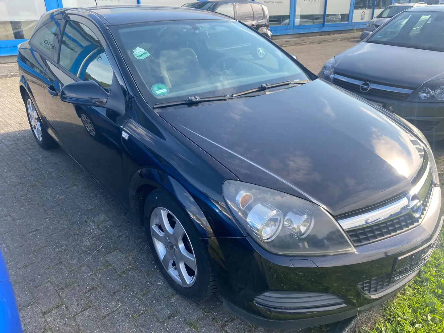 Opel Astra GTC 1.4 Edition Schwarz - 2