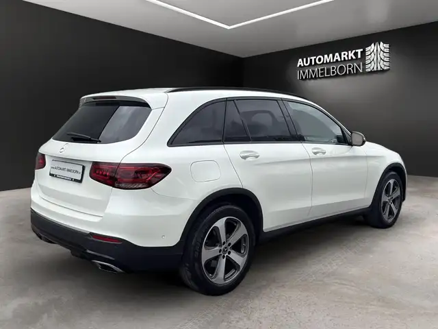 Mercedes-Benz GLC view 8