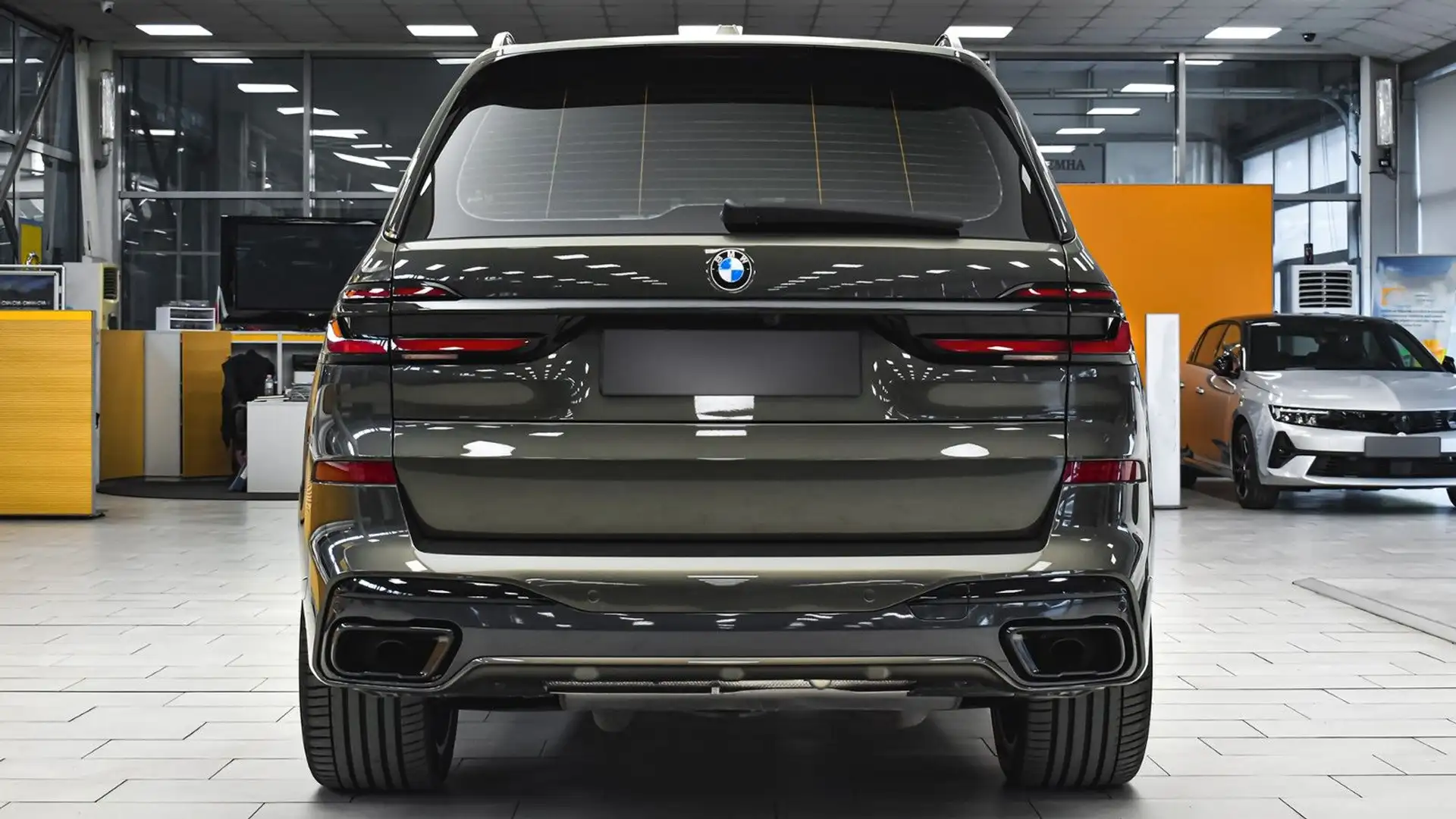 BMW X7 xDrive40d M-Sport Executive Drive Pro Braun - 2