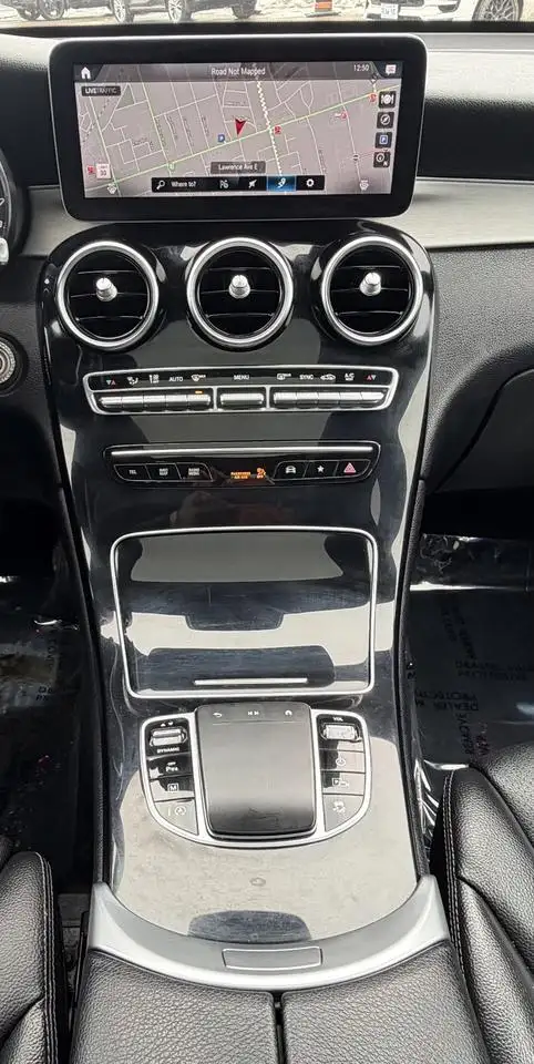 Mercedes-Benz GLC снимка Mercedes-Benz GLC