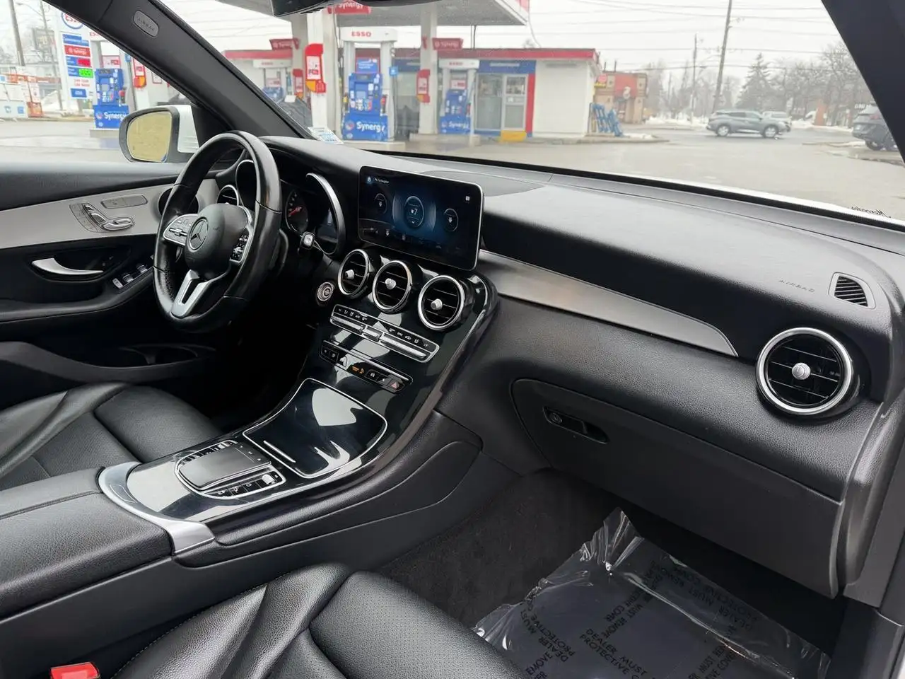Mercedes-Benz GLC снимка Mercedes-Benz GLC