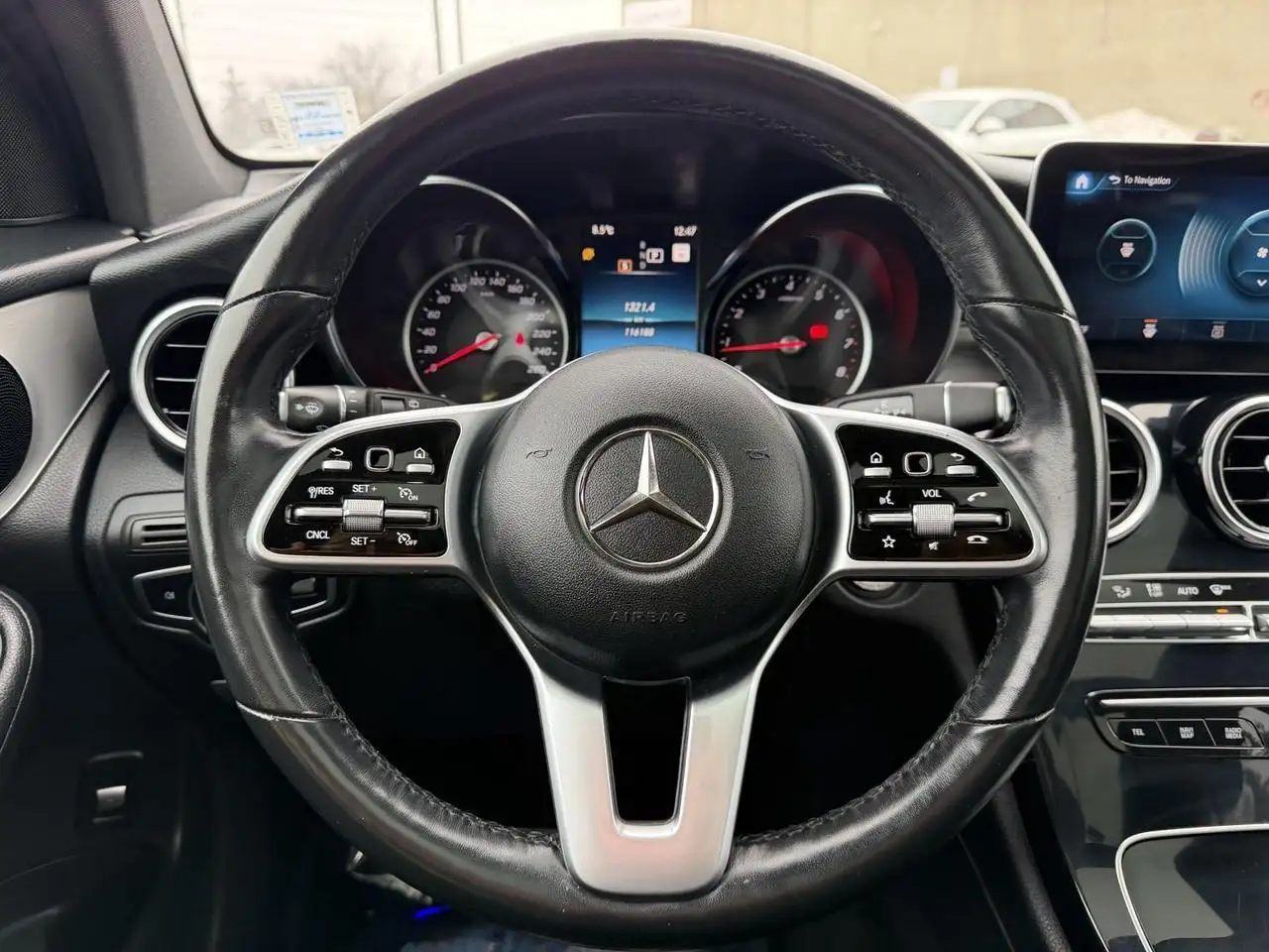 Mercedes-Benz GLC снимка Mercedes-Benz GLC