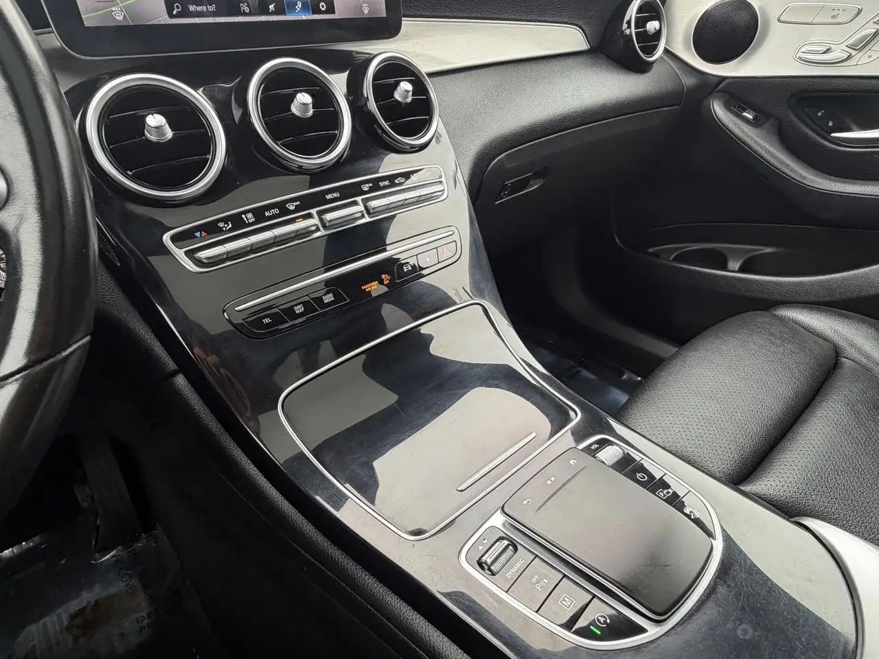 Mercedes-Benz GLC снимка Mercedes-Benz GLC