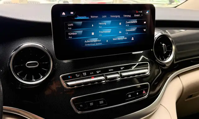 Mercedes-Benz V-Class view 15