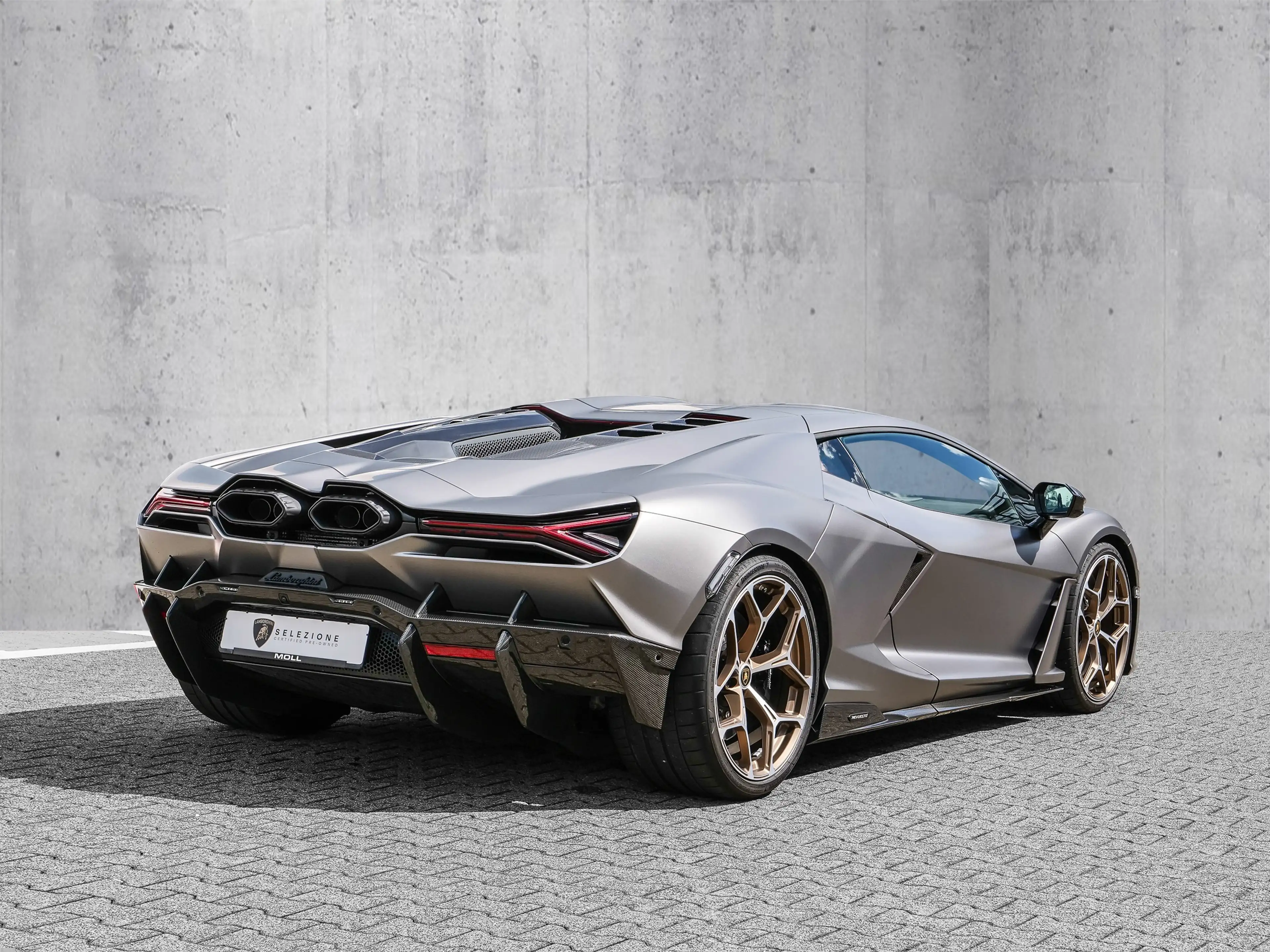 Lamborghini Revuelto Grigio Titans, Full High Assistant Pack — photo 3