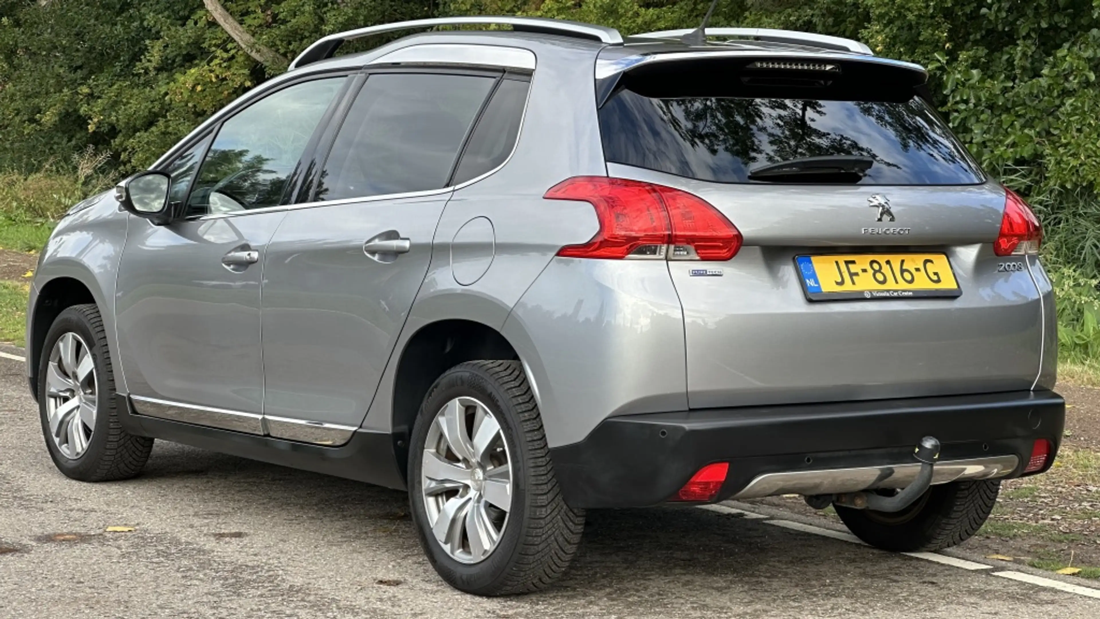 Peugeot 2008 1.2 Allure - Pano - Cruise - Park assist! — photo 6
