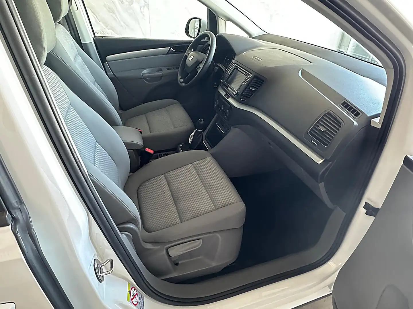 SEAT Alhambra Business 2,0 TDI Anhängevorrichtung, Tempomat, ... Weiß - 2