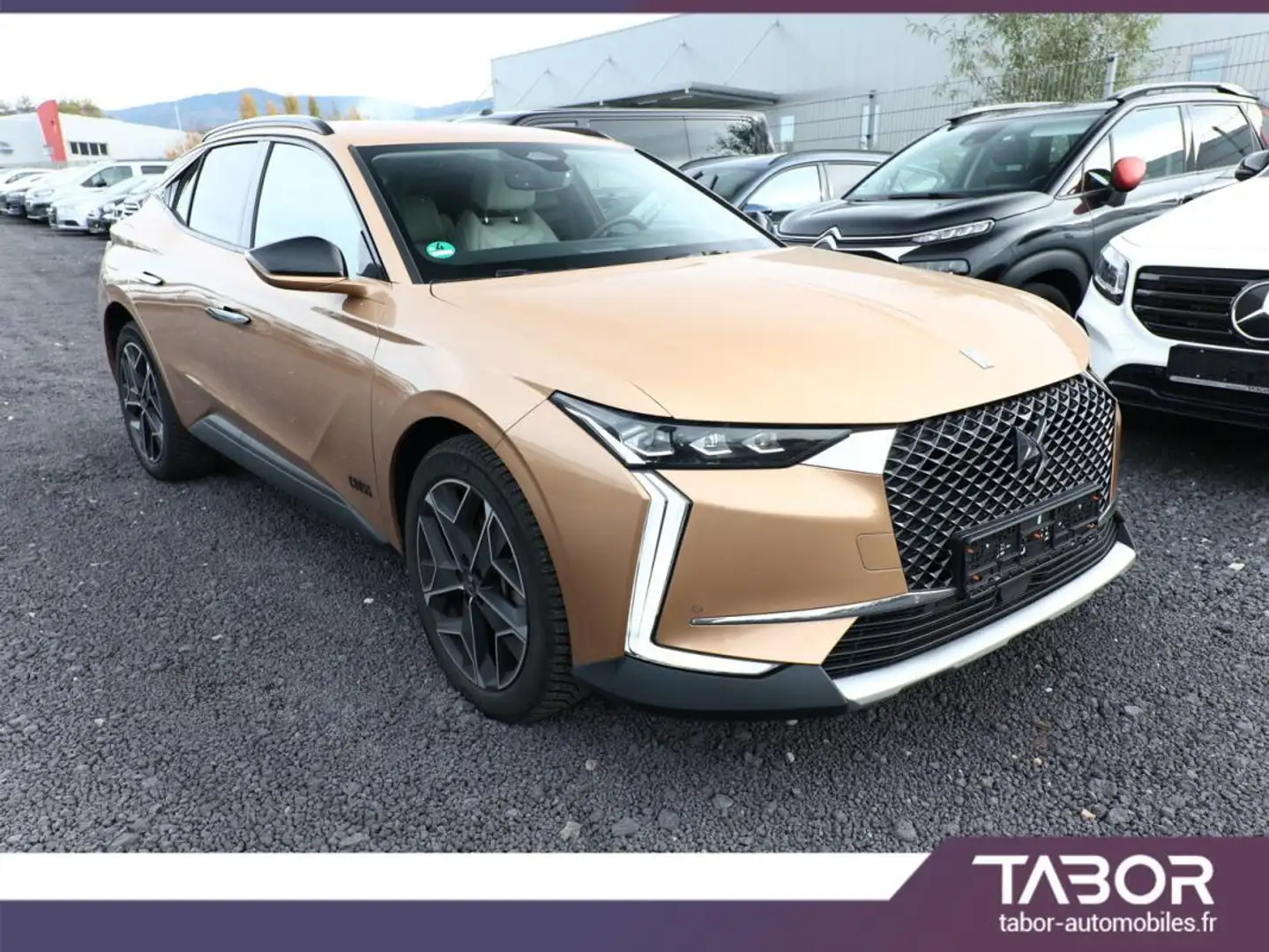 DS Automobiles Sonstige 4 1.5 BlueHDi 130 Aut. Cross Rivoli LED GPS Gold - 2