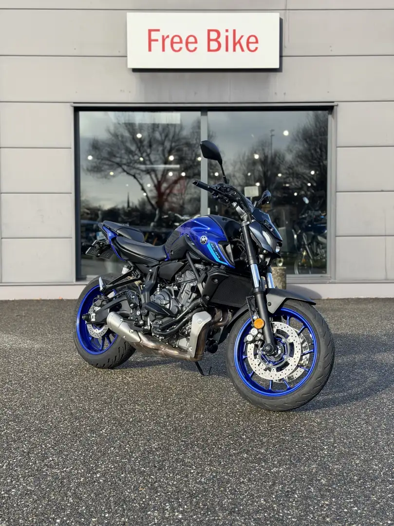 Yamaha MT-07 Bleu - 1