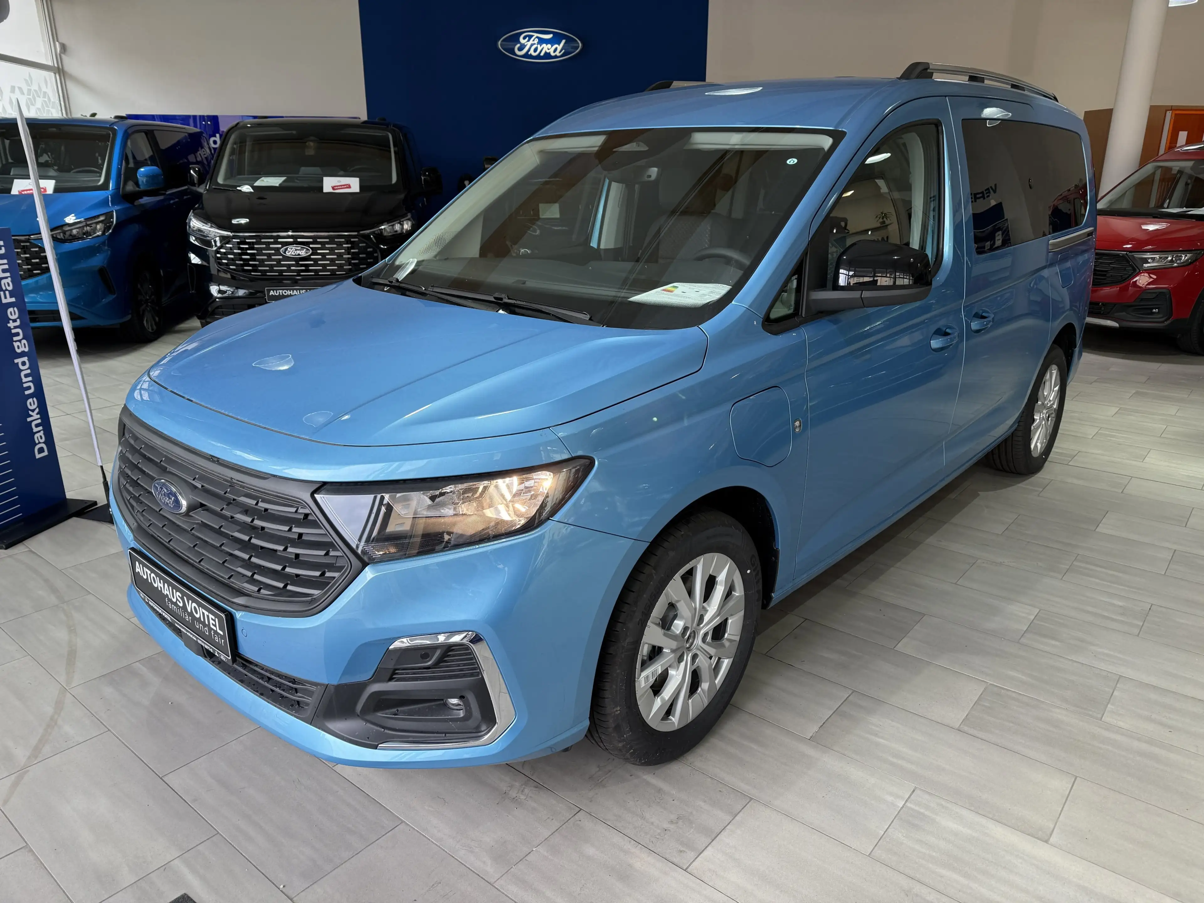 Ford Tourneo Connect Grand Tourneo Connect PHEV Titanium