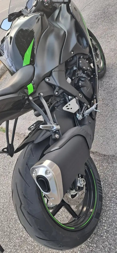 Kawasaki Ninja ZX-6R Noir - 2