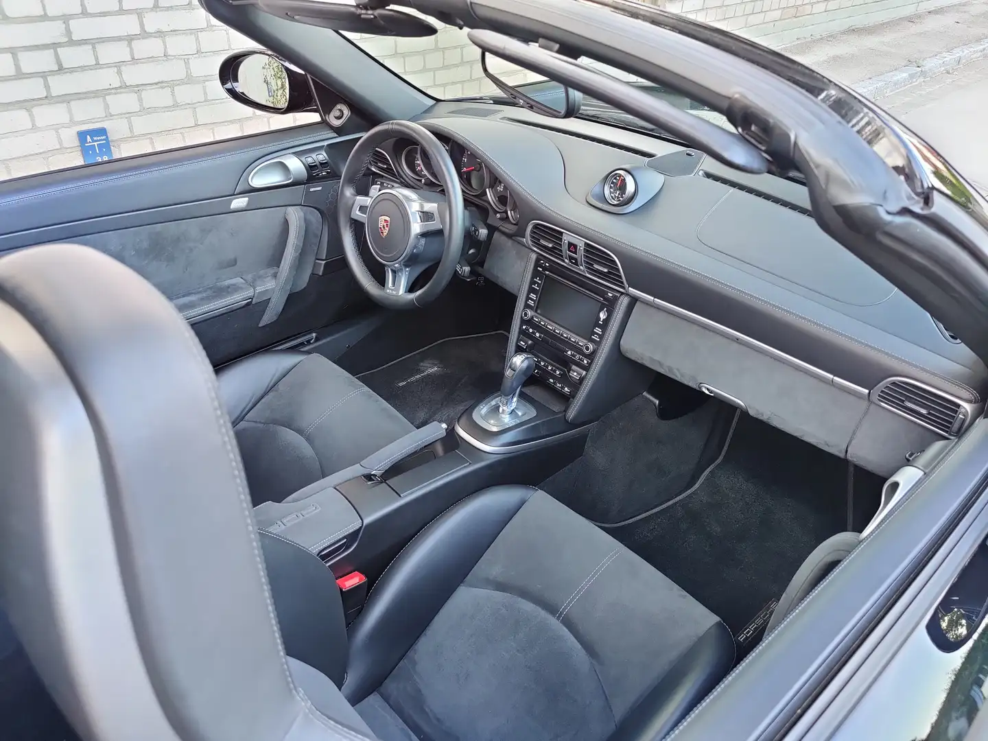 Porsche 997 911 Carrera GTS 4  Cabriolet PDK Czarny - 2