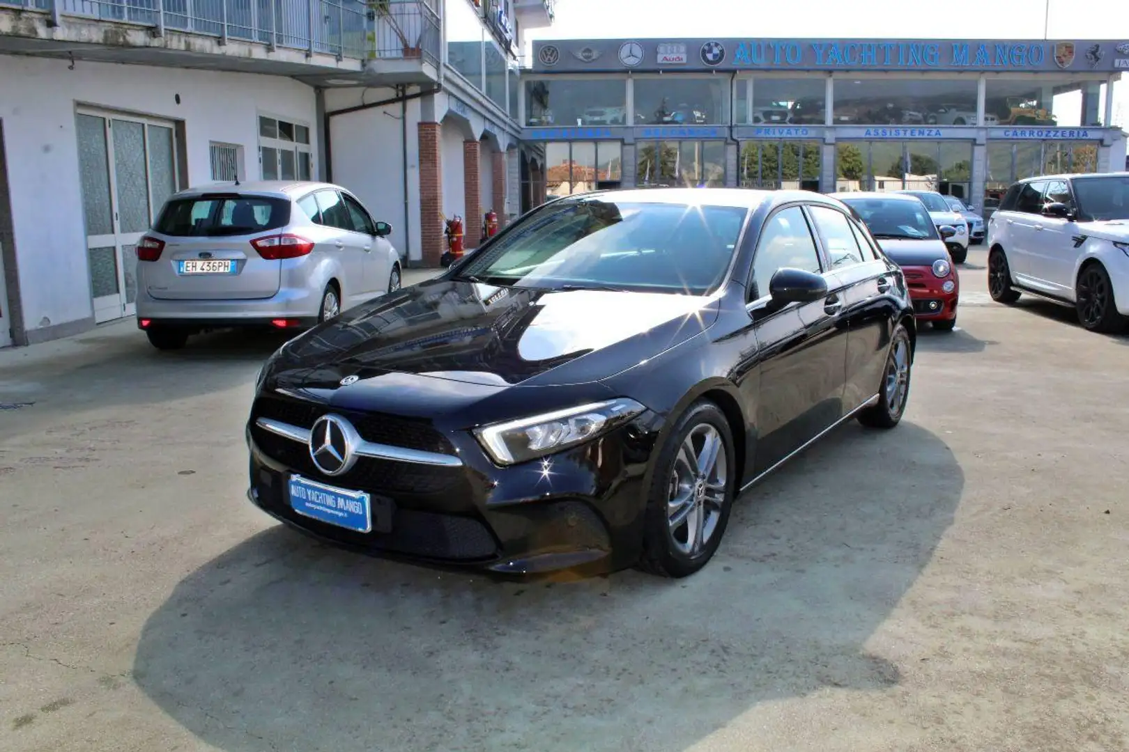 Mercedes-Benz 180 A  d Automatic Executive Schwarz - 1
