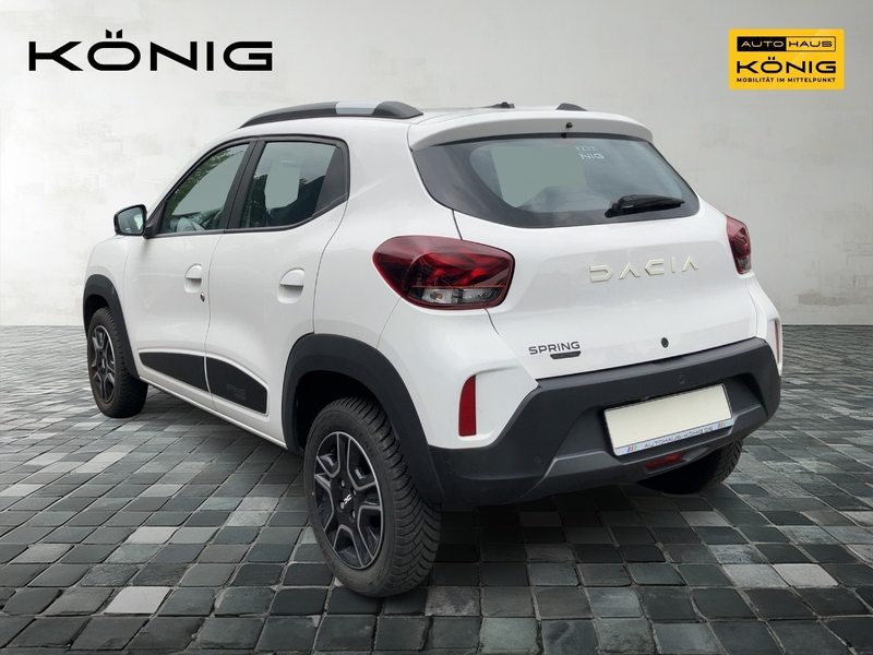 Dacia Spring Electric Essential 45 Rückfahrkamera — photo 4