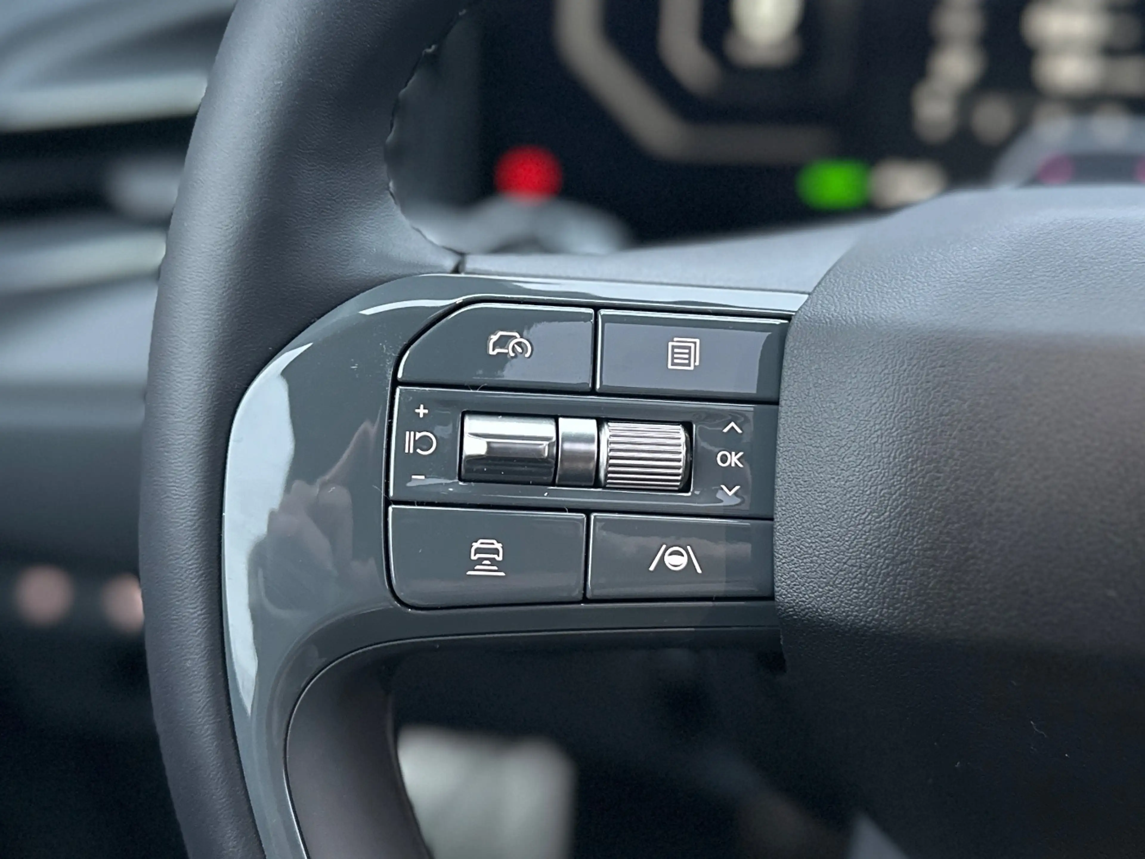 Kia EV9 99,8-kWh AWD GT-line Head-up-Display* — photo 10