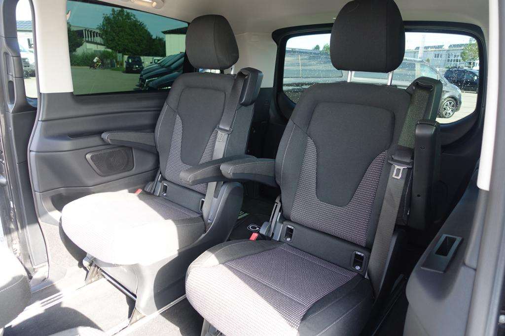 Mercedes-Benz EQV 300