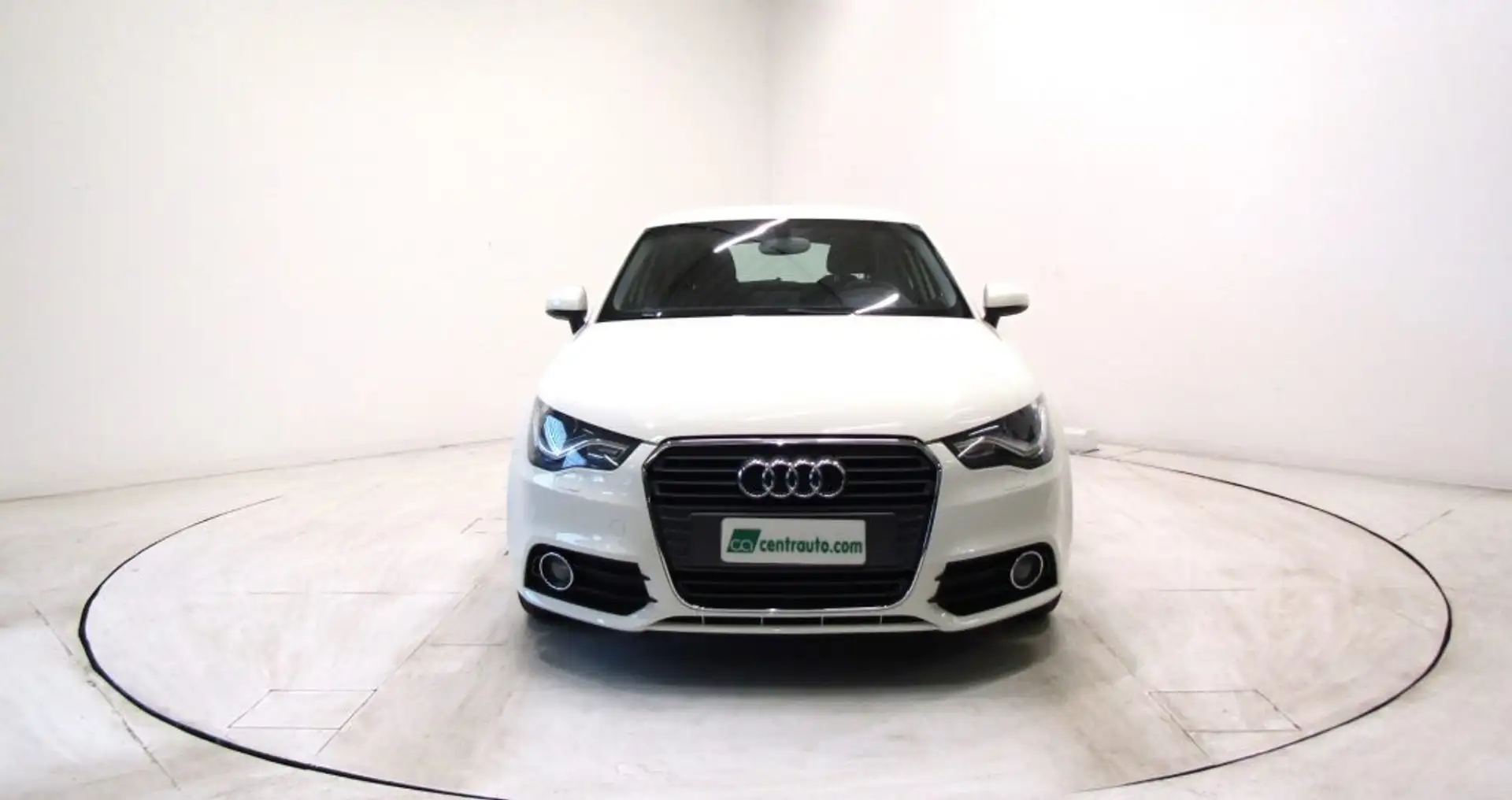 Audi A1 SPB 1.6 TDI Ambition 5P Manuale *OK NEOPATENTATI * Bianco - 2
