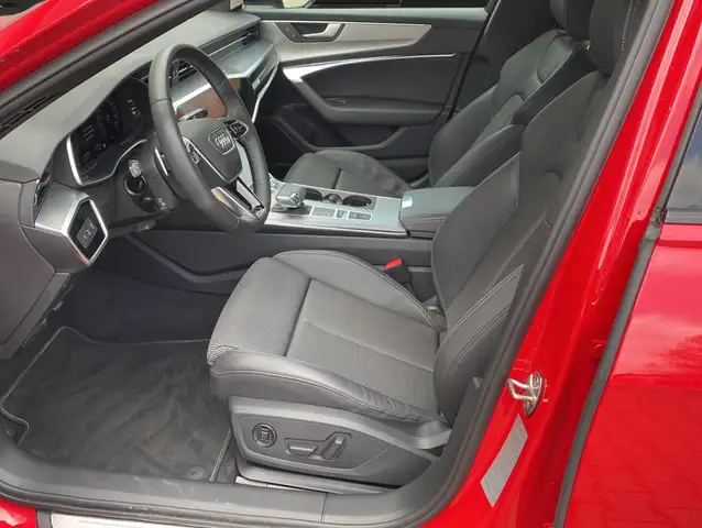 Audi A6 view 13
