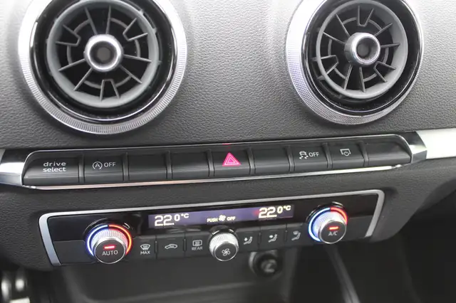 Audi A3 view 23