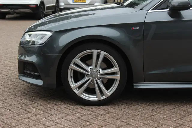 Audi A3 view 13