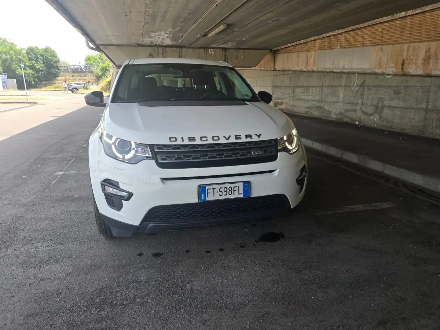 Land Rover Discovery Sport 2.0 td4 HSE Luxury awd 150cv - 1