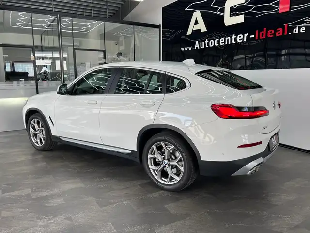 BMW X4 view 6