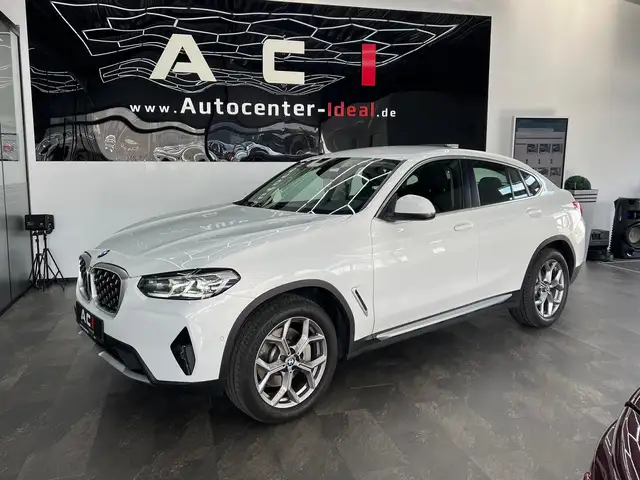 BMW X4 view 3