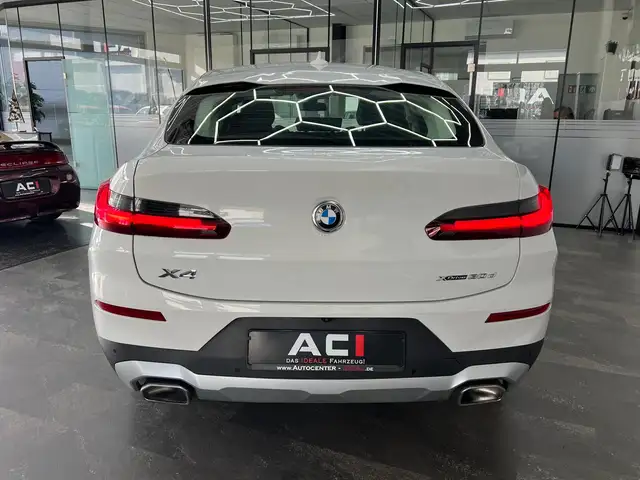 BMW X4 view 7