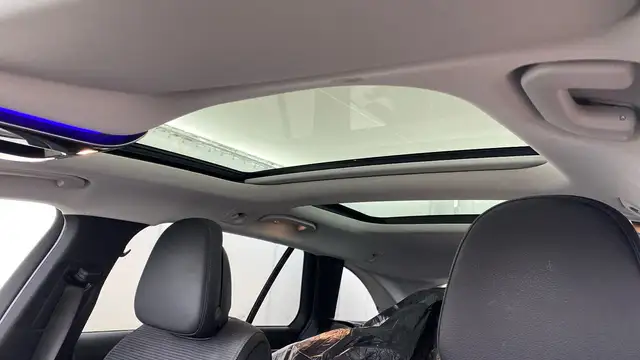 Mercedes-Benz C-Class view 10