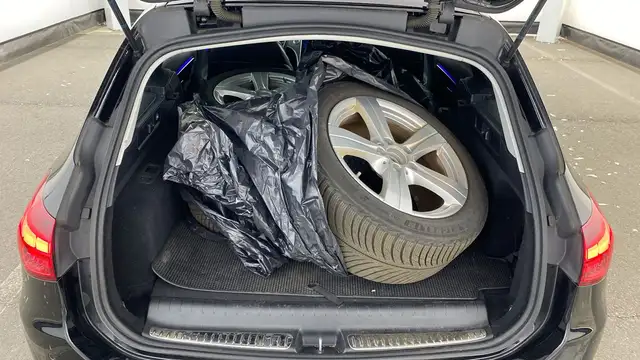 Mercedes-Benz C-Class view 20