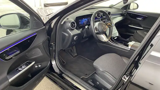 Mercedes-Benz C-Class view 12