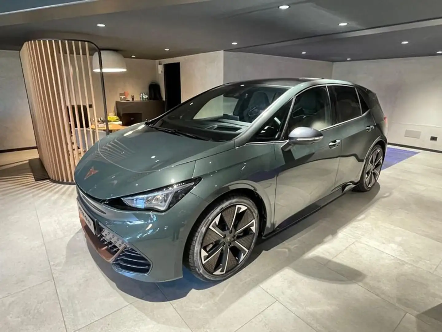 CUPRA Born VZ 79kWh 326CV Verde - 1
