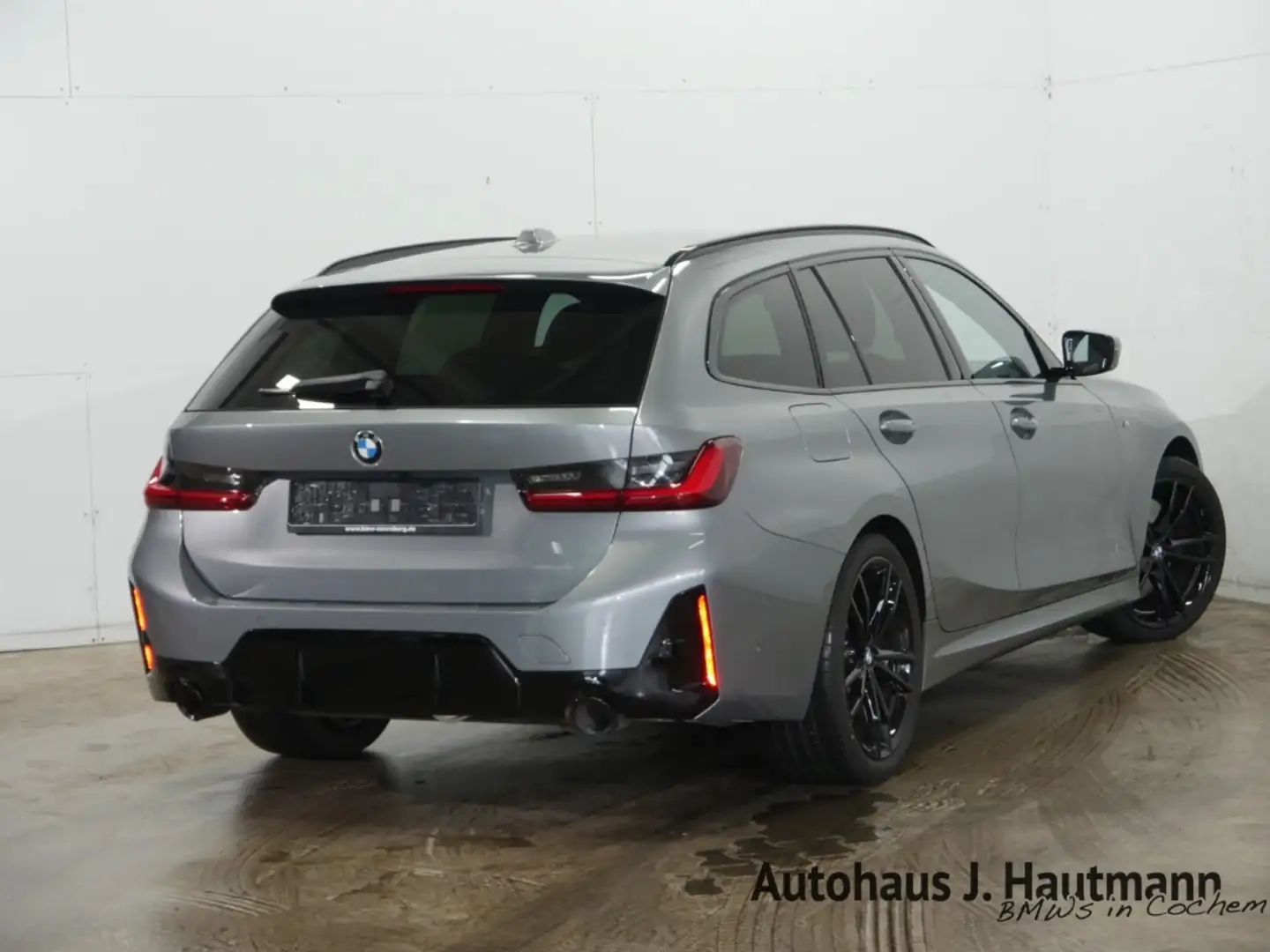 BMW 330 i xDrive Touring M SPORT PRO +NP:81.509€+ Gris - 2