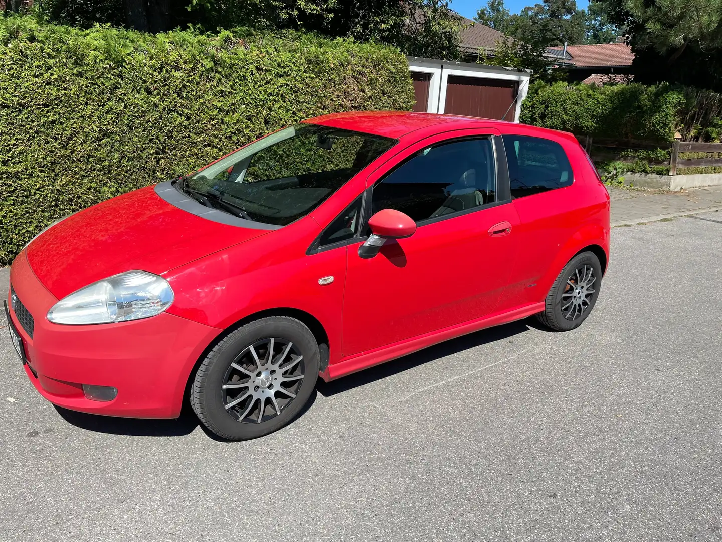 Fiat Grande Punto Grande Punto  3-Türer 1.4 16V Sport Roşu - 1