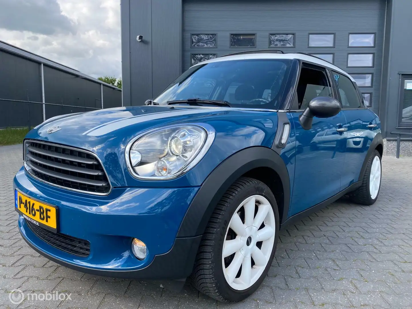 MINI Cooper Countryman 1.6 Cooper/Pano dak/Airco/Stoel verwarming! Blauw - 2