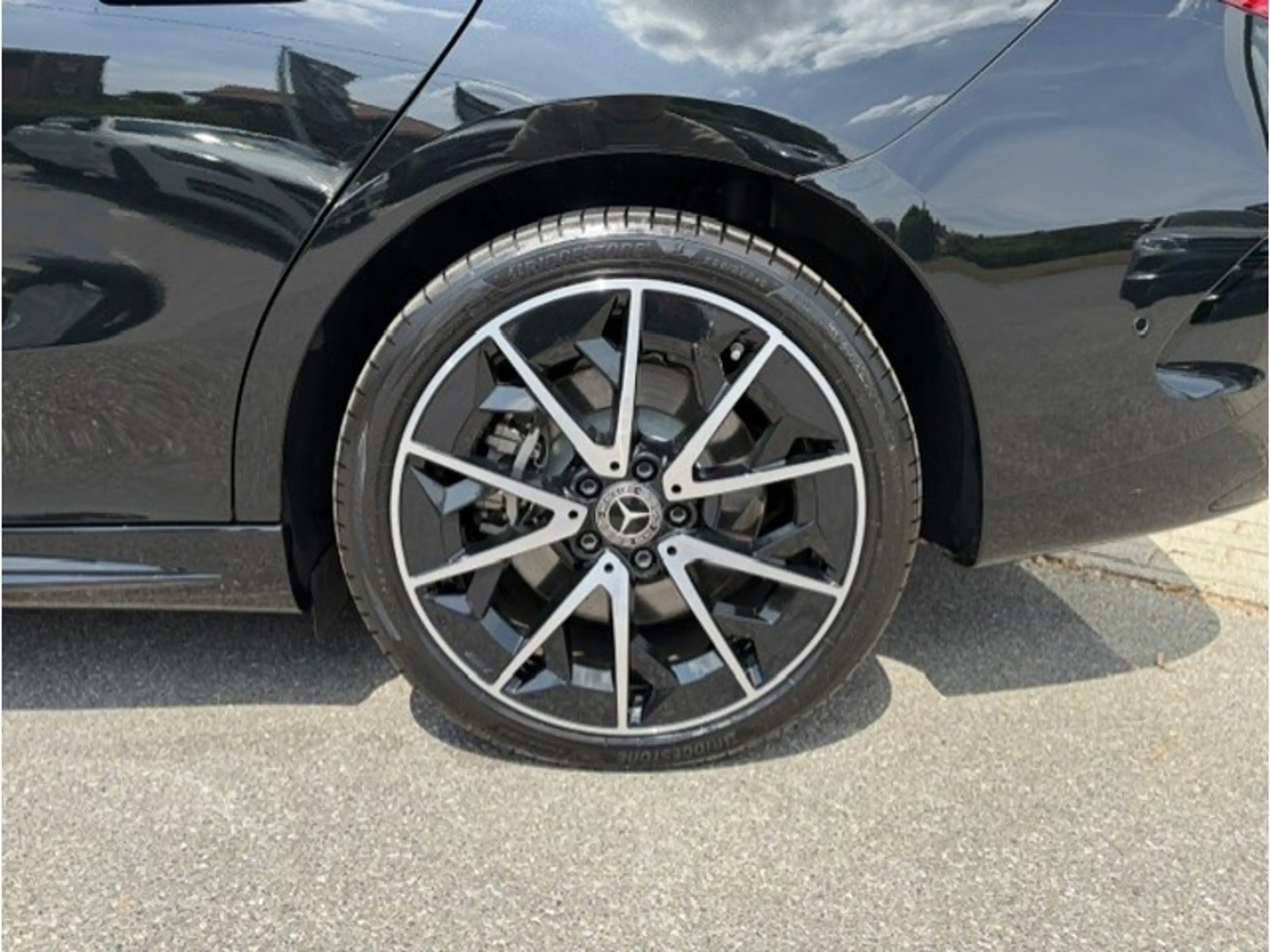 Mercedes-Benz CLA 250 + AMG Pack Night Sport Edition — photo 6