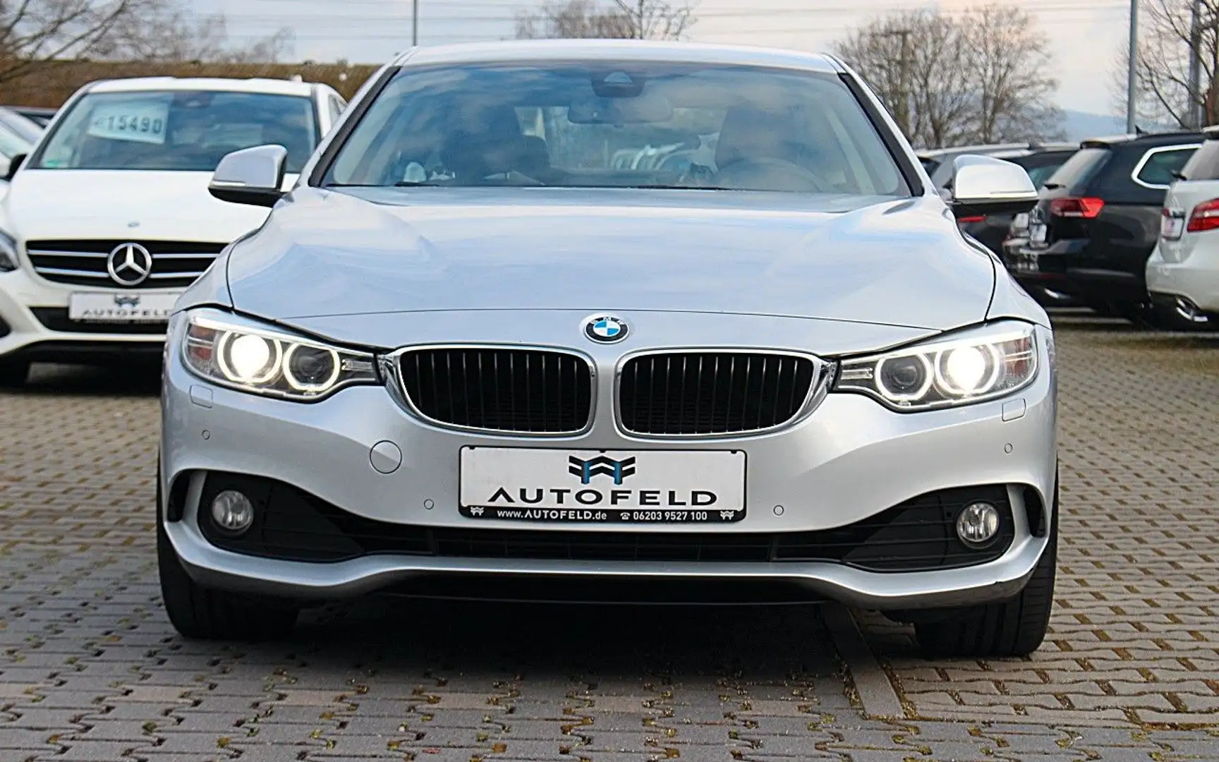 BMW 420 i Coupe/SHEFT/NAVI/BIXENON/SHZ/PDC/ srebrna - 2