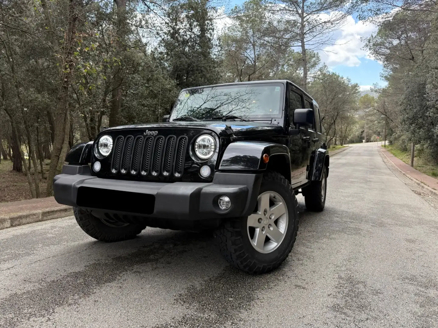Jeep Wrangler Unlimited 2.8CRD Sahara AT Zwart - 1