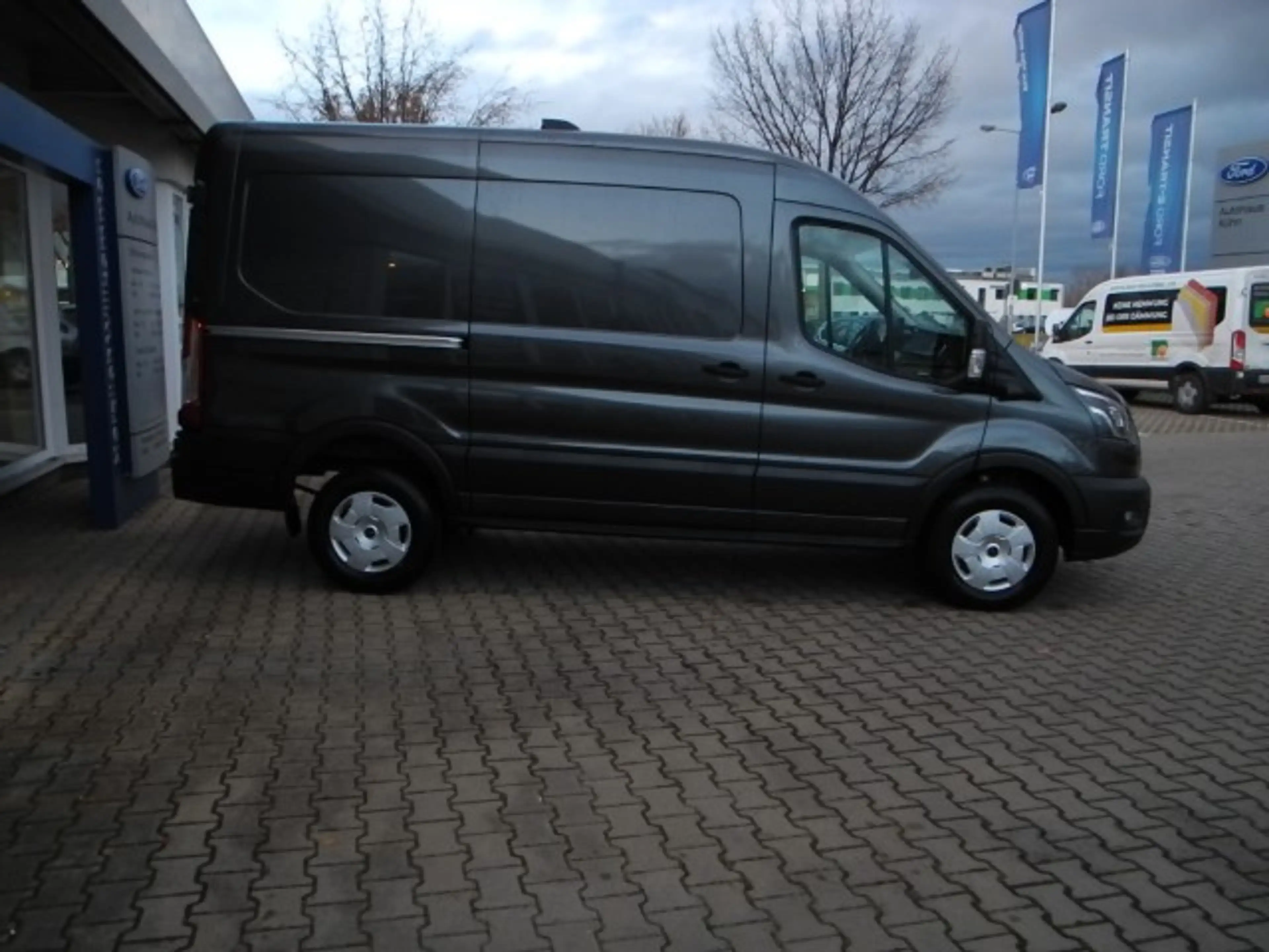 Ford Transit 350 L2H2 4x4 Trend- Xenon, Standh., Navi, Alarm — photo 4