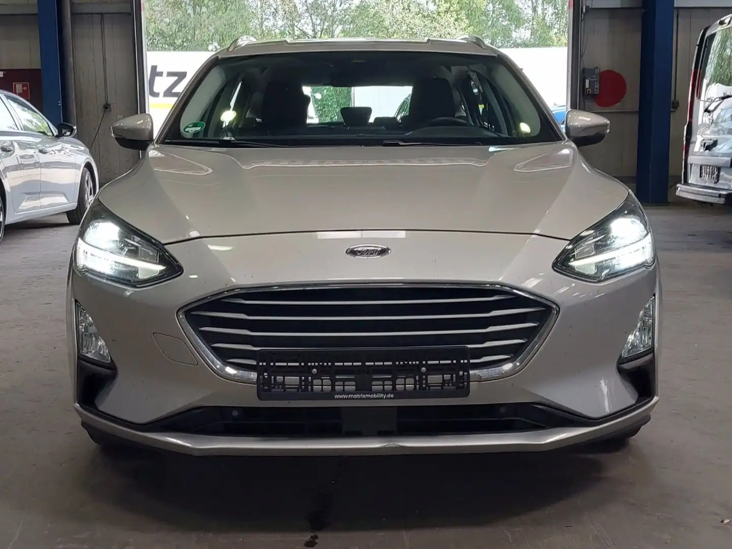 Ford Focus FORD FOCUS TURNIER LED WINTER+SPUR-PAKET PDC GRA Silber - 2