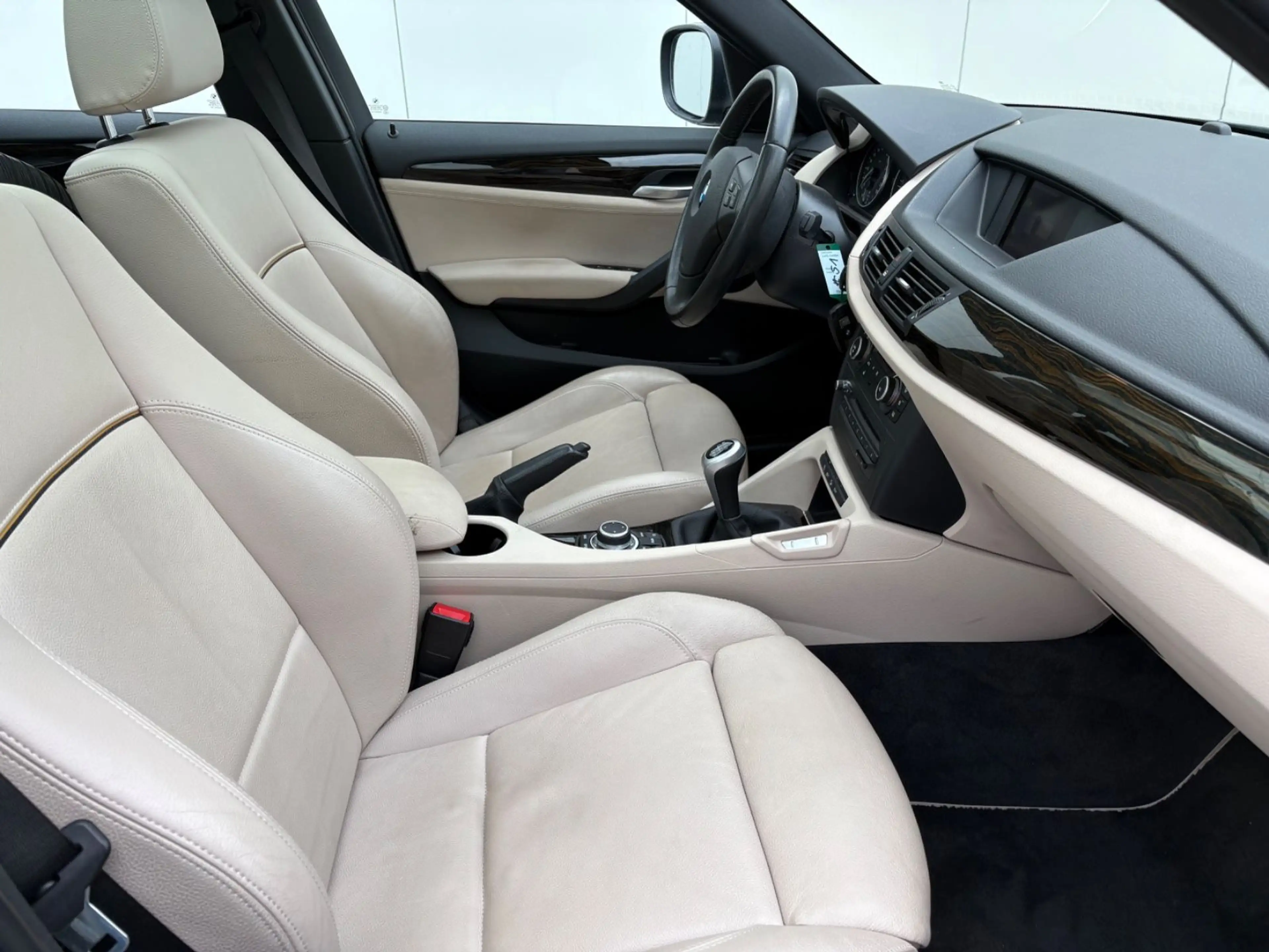 BMW X1 xDrive 23 d/1HAND/PANO/NAVI/SHZ/LEDER/S+W — photo 13