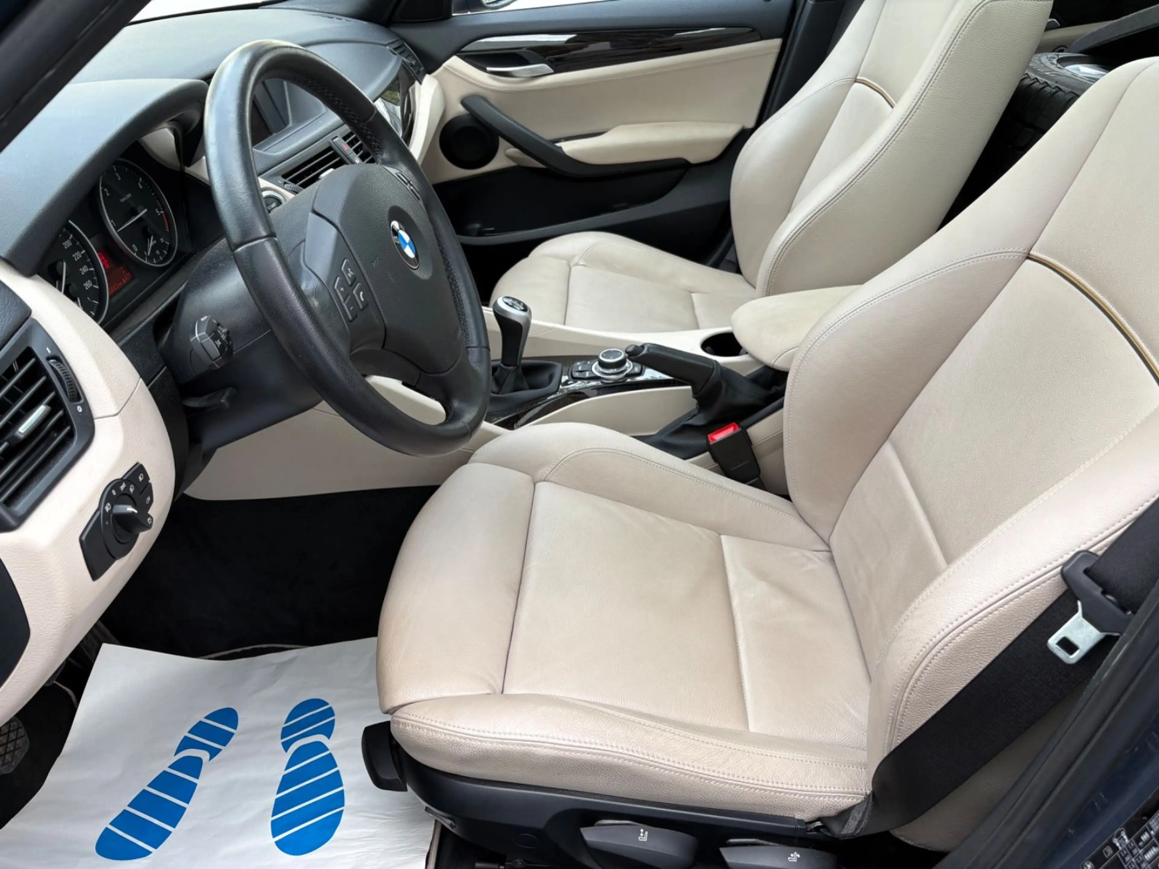 BMW X1 xDrive 23 d/1HAND/PANO/NAVI/SHZ/LEDER/S+W — photo 10